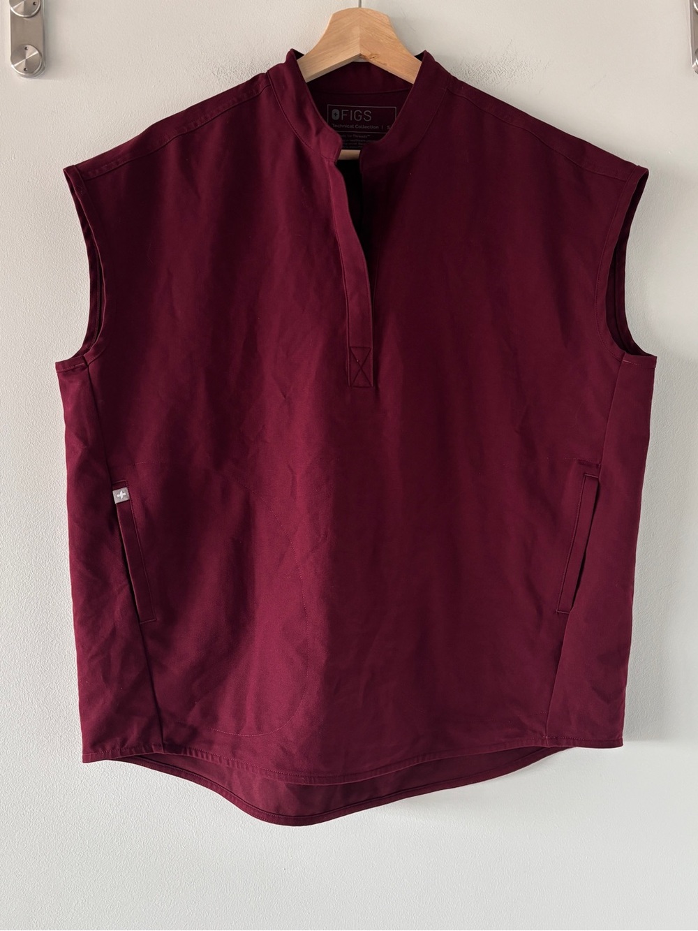 Figs Rafaela Burgundy Red Scrub Top
